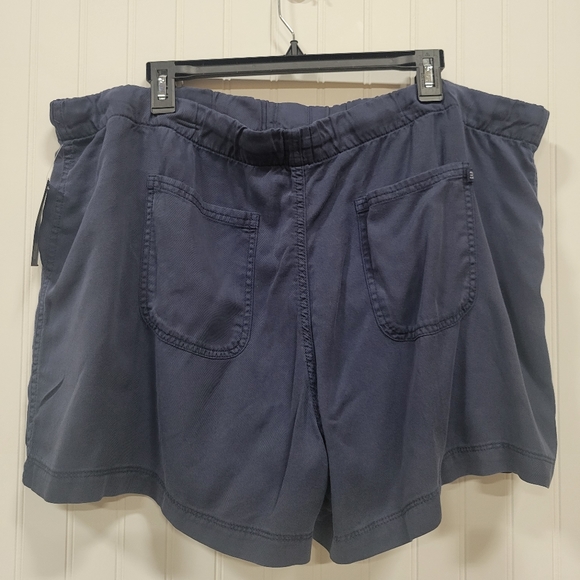 Gap Navy Shorts - Picture 5 of 5